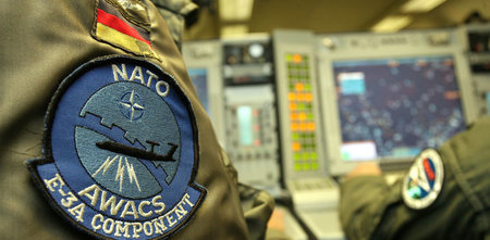 Zielkoordinaten für den Angriff: AWACS-Luftaufklärer der Bundesw...