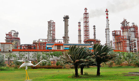 Bald unter Kontrolle von Rosneft: Raffinerie von Essar Oil in Va...