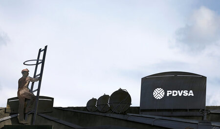 Logo des Staatskonzerns PDVSA in Caracas