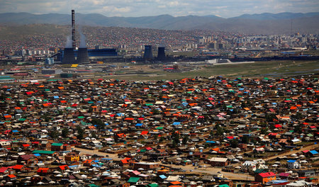 Die mongolische Ökonomie stützt sich vor allem auf den Abbau der...