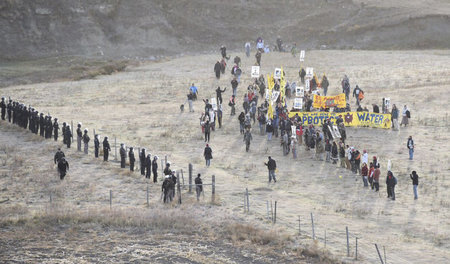Baustelle der Dakota Access Pipeline am 22. Oktober: Demonstrant... Baustelle der Dakota Access Pipeline am 22. Oktober: Demonstrant...