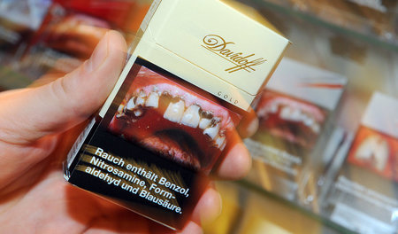 »Antiwerbung in Aufklärerpose«? Wenigstens ein ausgefallenes Läc...