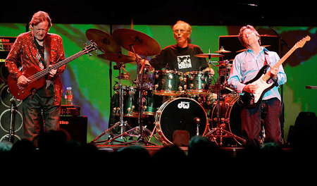 Mögen nur 60jährige Cream? Ein Fall für den Psychologen Douwe Dr...