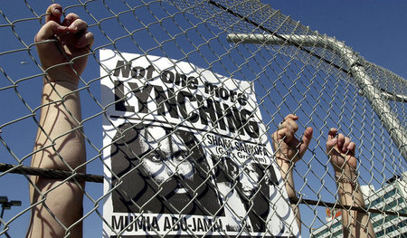 Kundgebung für Mumia Abu-Jamal am 13. August 2000 in Los Angeles Kundgebung für Mumia Abu-Jamal am 13. August 2000 in Los Angeles
