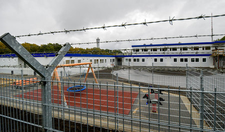 Familiengerechte Internierung: Die Stadt Hamburg ließ sich ihre ... Familiengerechte Internierung: Die Stadt Hamburg ließ sich ihre ...