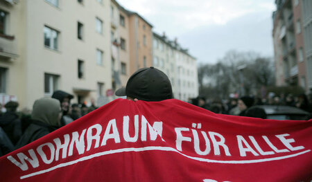 Mieterdemonstration und Blockadeaktion gegen Zwangsräumung im Fe...