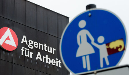 Heuchlerische Schelte für einen Sachbearbeiter: Alleinstehende S... Heuchlerische Schelte für einen Sachbearbeiter: Alleinstehende S...