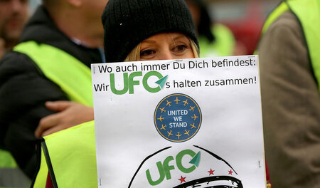 Protestaktion von Eurowings-Beschäftigten am Donnerstag am Flugh...