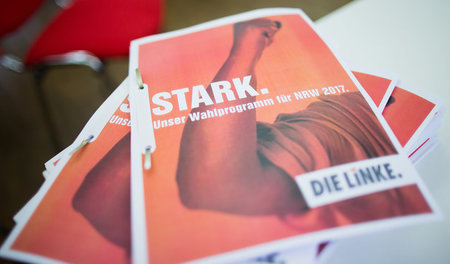 Der Entwurf für ein Landtagswahlprogramm der Partei Die Linke in...