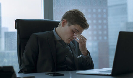 Tom Slezak (Benjamin Lillie): »Dead Man Working«