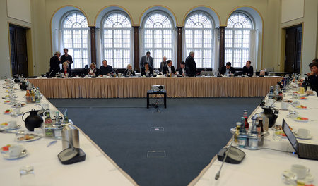 Die Linke will den Investitionsstau in fünf Jahren abarbeiten: K...