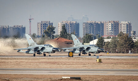 »Tornados« der Bundeswehr im türkischen Luftwaffenstützpunkt Inc...