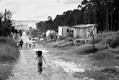 Armensiedlung am Stadtrand von Ponta Grossa im brasilianischen B...