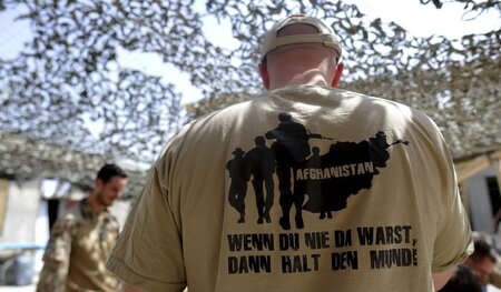 Bundeswehr-Soldaten in ihrem Hauptquartier nahe der afghanischen... Bundeswehr-Soldaten in ihrem Hauptquartier nahe der afghanischen...