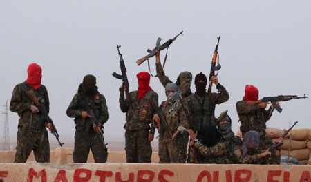 »In den großen Städten von Rojava, wie Kobani und Qamislo wurden... »In den großen Städten von Rojava, wie Kobani und Qamislo wurden...