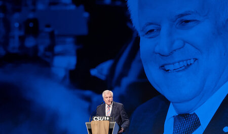 In prächtiger Stimmung: der bayrische Ministerpräsident und CSU-... In prächtiger Stimmung: der bayrische Ministerpräsident und CSU-...