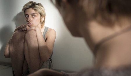 Olga hat den Tod ihrer Mutter noch nicht verwunden. Um ihre Mage...