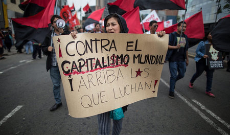 Peru, 9. Oktober, Protest gegen Treffen von Weltbank und Währung... Peru, 9. Oktober, Protest gegen Treffen von Weltbank und Währung...