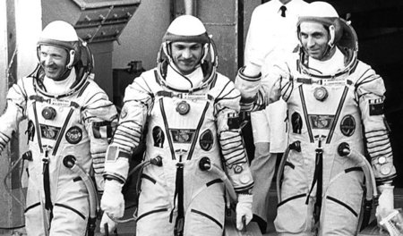 24. Juni 1982: Im Rahmen einer Sojus-Mission reist zum ersten Ma...