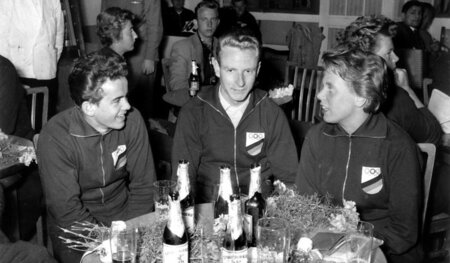 Die DDR-Medaillengewinner Wolfgang Behrendt, Klaus Richtzenhain ... Die DDR-Medaillengewinner Wolfgang Behrendt, Klaus Richtzenhain ...