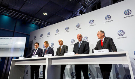 Jobabbau unvermeidlich? VW-Manager und Aufsichtsräte stellen am ...