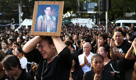 Trauer um König Bhumibol am 14. Oktober in Bangkok