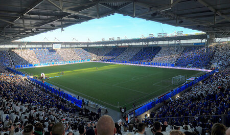 Bausubstanz in Gefahr: Blick ins FCM-Stadion Bausubstanz in Gefahr: Blick ins FCM-Stadion