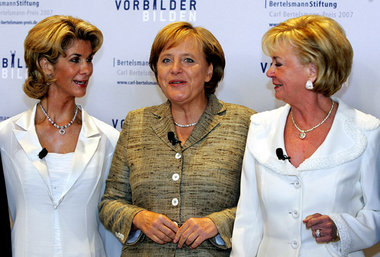 Bertelsmann-Stiftung verteilte im September 100000 Euro und die ...