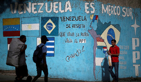 »Venezuela ist Mercosur«: Wandbild der Linkspartei Patria Para T...