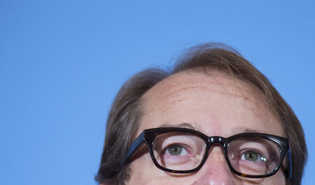 Maut und mehr: Bundesverkehrsminister Alexander Dobrindt (CSU) h... Maut und mehr: Bundesverkehrsminister Alexander Dobrindt (CSU) h...