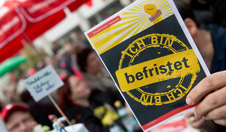 Fast jeder fünfte abhängig Beschäftigte unter 35 Jahren hat nur ...