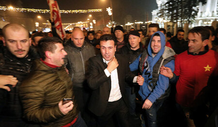 Zu früh gefreut: Zoran Zaev, Chef der sozialdemokratischen SDSM,... Zu früh gefreut: Zoran Zaev, Chef der sozialdemokratischen SDSM,...
