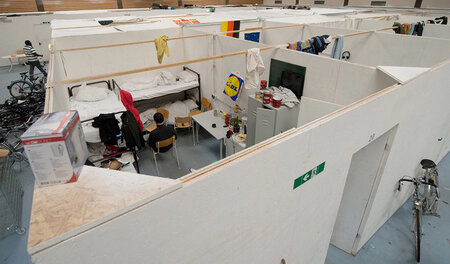 Flüchtlingsunterkunft in Esslingen, in der auch Menschen aus Gam...