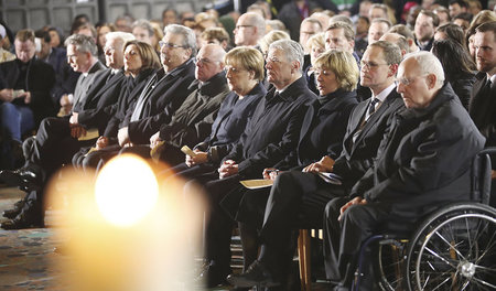An Rüstungsexporten profitieren, Betroffenheit heucheln: Deutsch...