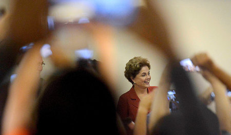 Suspendiert. Die Amtsenthebung Rousseffs war ein »sanfter« Staat...