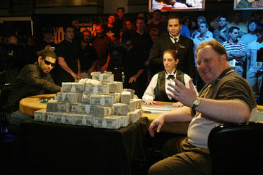 Schaufensterpolitik: Soviel Geld gibt’s nur im Pokerausland Schaufensterpolitik: Soviel Geld gibt’s nur im Pokerausland