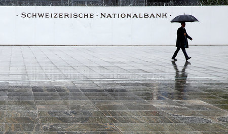 Wegen mehr Arbeitslosigkeit: Gewerkschafter gehen mit der Schwei... Wegen mehr Arbeitslosigkeit: Gewerkschafter gehen mit der Schwei...