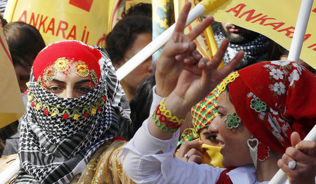 Eine Feier zum kurdischen Neujahrsfest Newroz (Foto: 2012 in Ank...