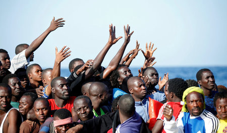 Migranten in Seenot auf dem Mittelmeer (20. Oktober 2016)