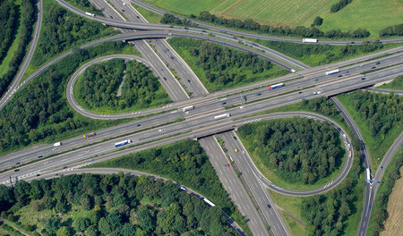 Das Autobahnkreuz Oberhausen soll ebenfalls beschleunigt ausgeba...
