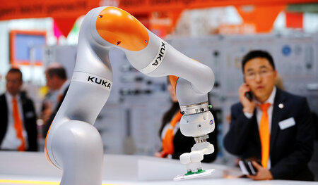 Übernahme: 2016 machte der Verkauf des Roboterherstellers Kuka a...