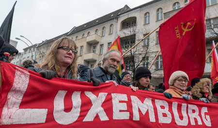 Der Demonstrationszug am Sonntag auf dem Weg nach Berlin-Friedri... Der Demonstrationszug am Sonntag auf dem Weg nach Berlin-Friedri...