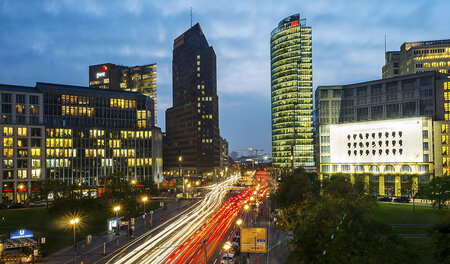 Der Bürokomplex am Potsdamer Platz wechselte 2015 für 1,4 Millia...
