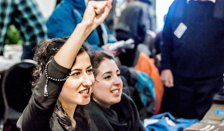 Die »Internationale« bleibt Programm Die »Internationale« bleibt Programm
