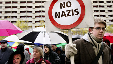 Egal, wo die Neonazis sich versammeln – der Protest ist nicht we... Egal, wo die Neonazis sich versammeln – der Protest ist nicht we...