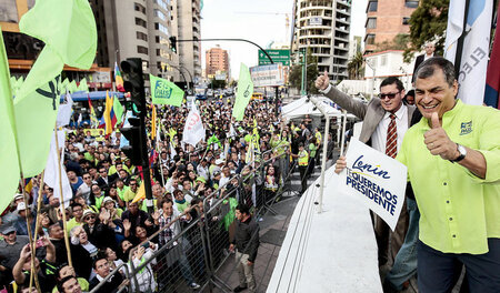 »Wir wollen Lenín als Präsident«: Ecuadors Staatschef Rafael Cor... »Wir wollen Lenín als Präsident«: Ecuadors Staatschef Rafael Cor...