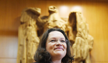 Bundesarbeitministerin Andrea Nahles (SPD) im Bundesverfassungsg... Bundesarbeitministerin Andrea Nahles (SPD) im Bundesverfassungsg...