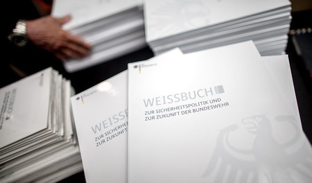 Das »Weißbuch« der Bundeswehr Das »Weißbuch« der Bundeswehr