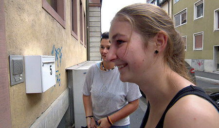 Ankunft in Würzburg in der Außenwohngruppe: »Melanie – Ein Heim... Ankunft in Würzburg in der Außenwohngruppe: »Melanie – Ein Heim...