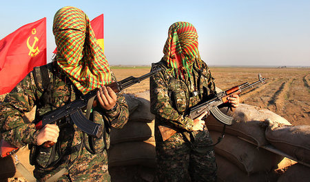 »Die beiden Brigadisten haben in Rojava gegen den »Islamischen S... »Die beiden Brigadisten haben in Rojava gegen den »Islamischen S...